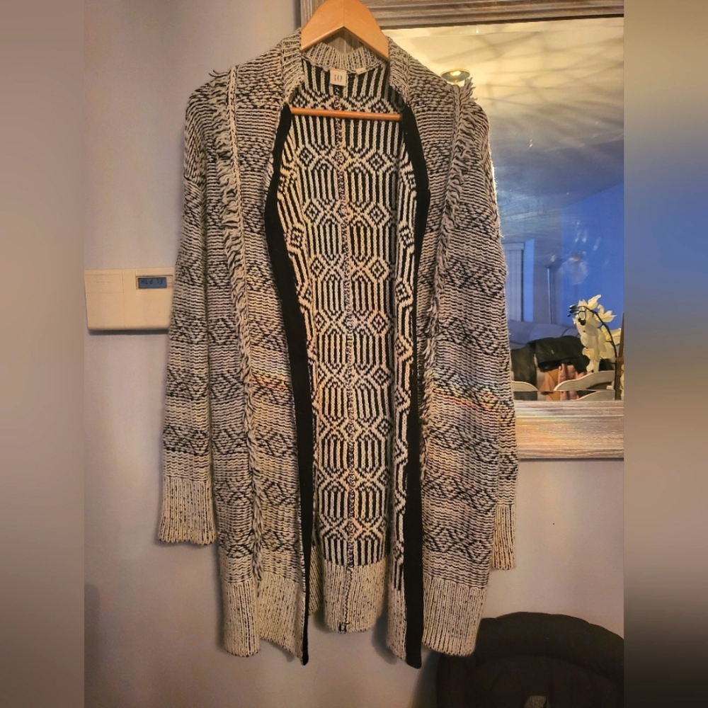 Gap Medium Tribal print / fringe sweater